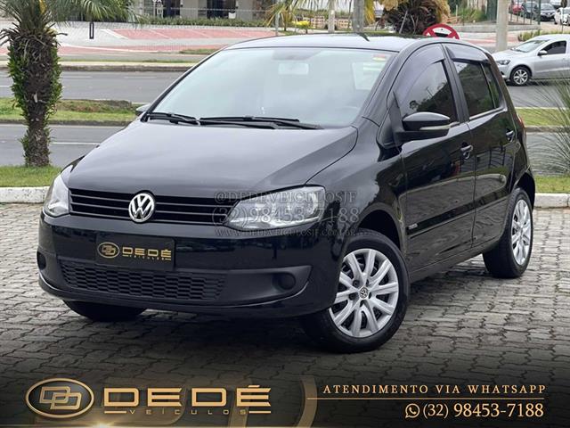VOLKSWAGEN Fox 1.0 MI TOTAL FLEX 8V 5P 2013