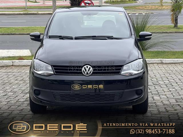 VOLKSWAGEN Fox 1.0 MI TOTAL FLEX 8V 5P 2013