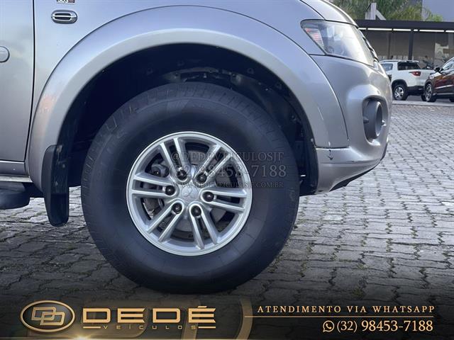 MITSUBISHI L200 TRITON HPE 3.5 CD V6 24V FLEX AUT. 2015