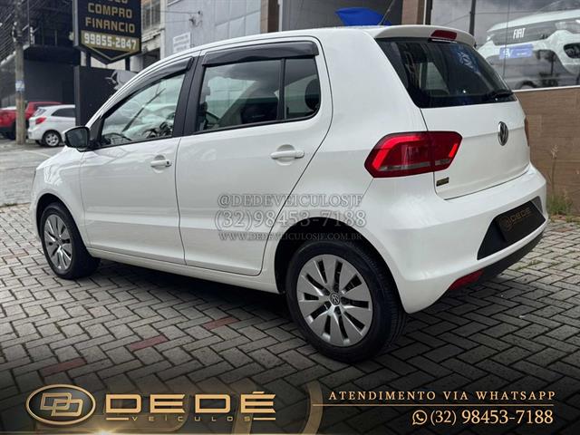 VOLKSWAGEN FOX TRENDLINE 1.0 FLEX 8V 5P 2015