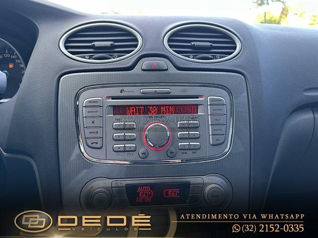 FORD Focus GHIA  2.0 16V/ 2.0 16V FLEX 5P AUT 2011