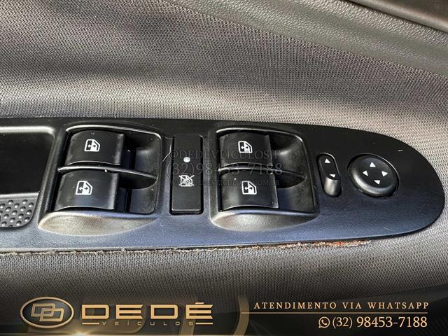 FIAT PUNTO ESSENCE DUALOGIC 1.6 FLEX 16V 5P 2016