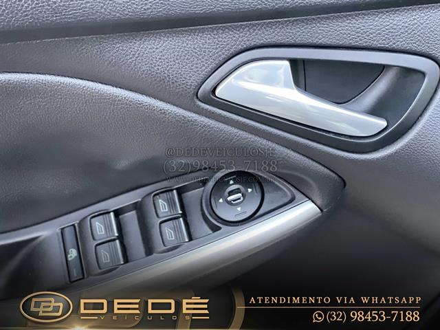 FORD FOCUS 1.6 S/1.6 SE FLEX 16V 5P AUT 2015