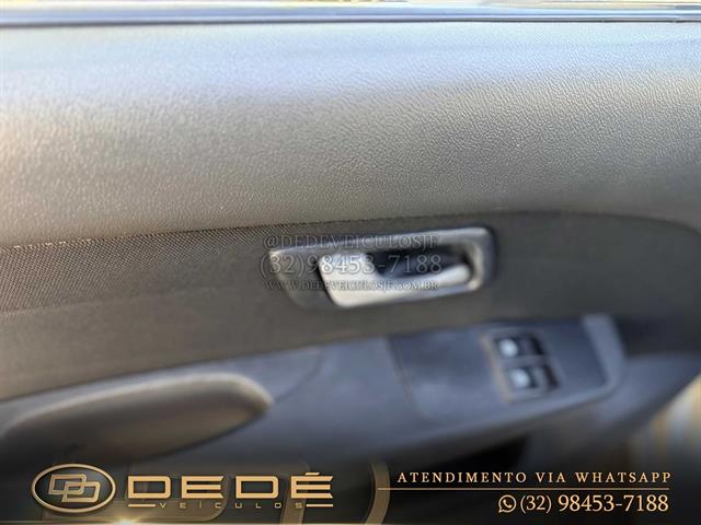 FIAT PALIO WEEKEND TREKKING 1.4 FIRE FLEX 8V 2010