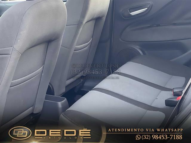 FIAT PUNTO ESSENCE DUALOGIC 1.6 FLEX 16V 5P 2016
