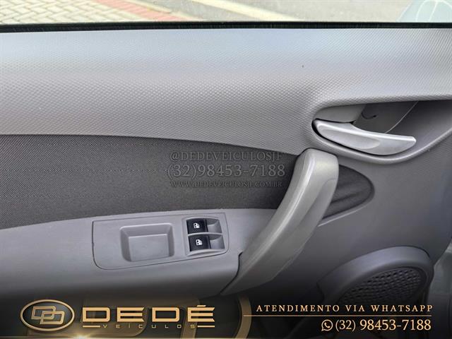 FIAT PALIO ATTRACTIVE 1.0 EVO FIRE FLEX 8V 5P 2015