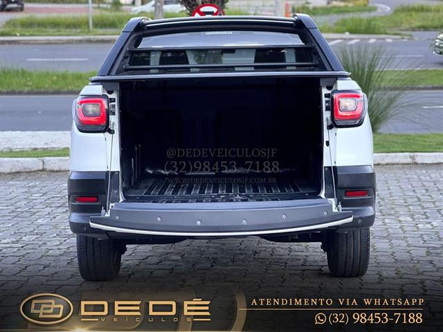 FIAT Strada VOLCANO 1.3 FLEX 8V CD 2021