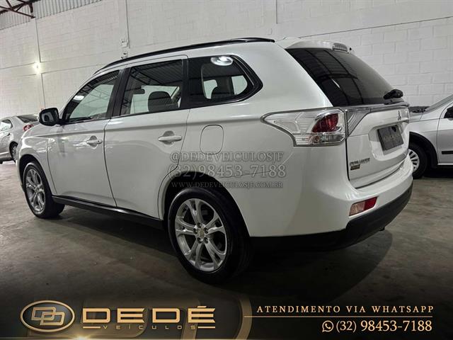 MITSUBISHI OUTLANDER 2.0 16V 160CV AUT. 2015