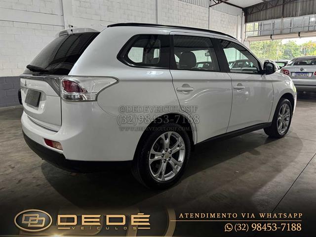MITSUBISHI OUTLANDER 2.0 16V 160CV AUT. 2015