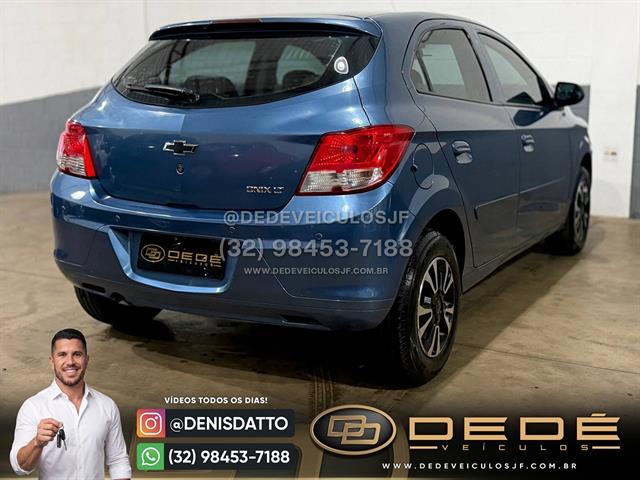 CHEVROLET ONIX HATCH LT 1.0 8V FLEXPOWER 5P MEC. 2015