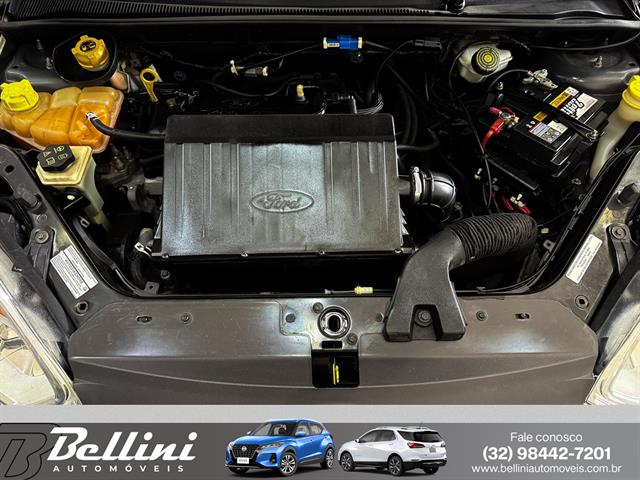 FORD FIESTA SE 1.6 8V FLEX 5P 2014