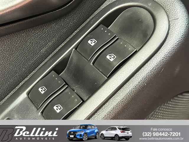 RENAULT SANDERO STEPWAY HI-FLEX 1.6 16V 5P 2012