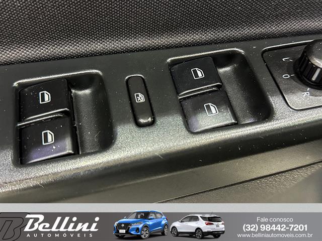 VOLKSWAGEN Fox 1.0 MI TOTAL FLEX 8V 5P 2014