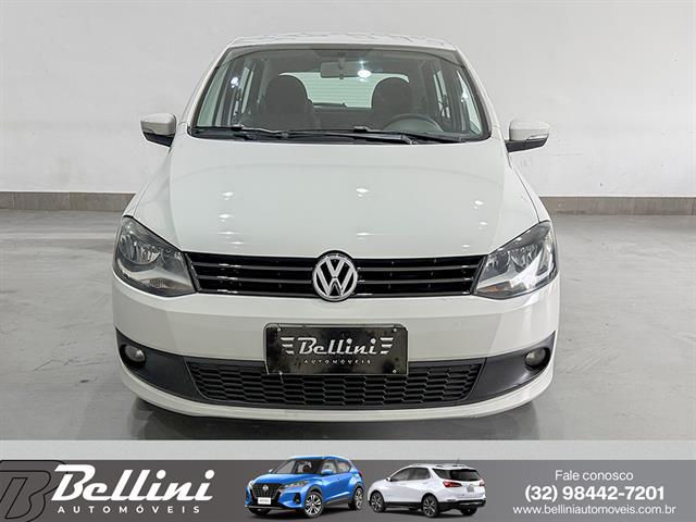 VOLKSWAGEN Fox 1.0 MI TOTAL FLEX 8V 5P 2014