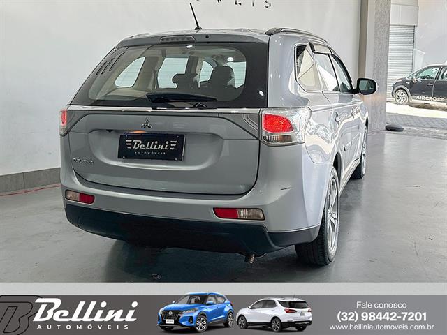 MITSUBISHI OUTLANDER 2.0 16V 160CV AUT. 2015