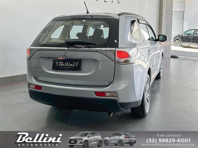 MITSUBISHI OUTLANDER 2.0 16V 160CV AUT. 2015