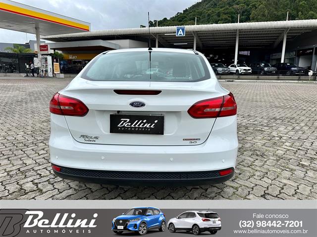 FORD FOCUS FASTBACK SE/SE PLUS 2.0 FLEX AUT. 2016