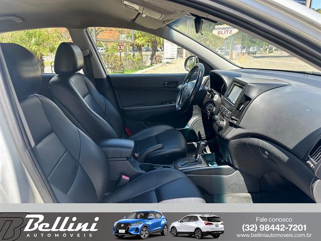 HYUNDAI I30 2.0 16V 145CV 5P AUT. 2010