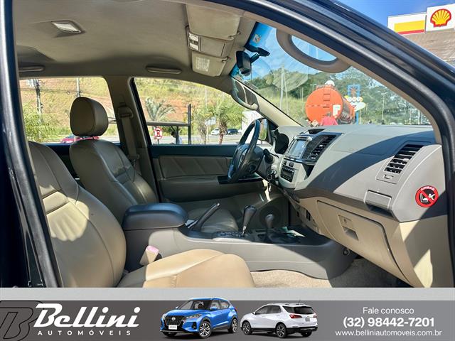 TOYOTA HILUX SW4 SRV D4-D 4X4 3.0 TDI DIES. AUT 2012