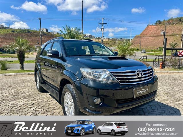 TOYOTA HILUX SW4 SRV D4-D 4X4 3.0 TDI DIES. AUT 2012
