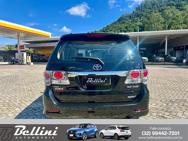TOYOTA HILUX SW4 SRV D4-D 4X4 3.0 TDI DIES. AUT 2012