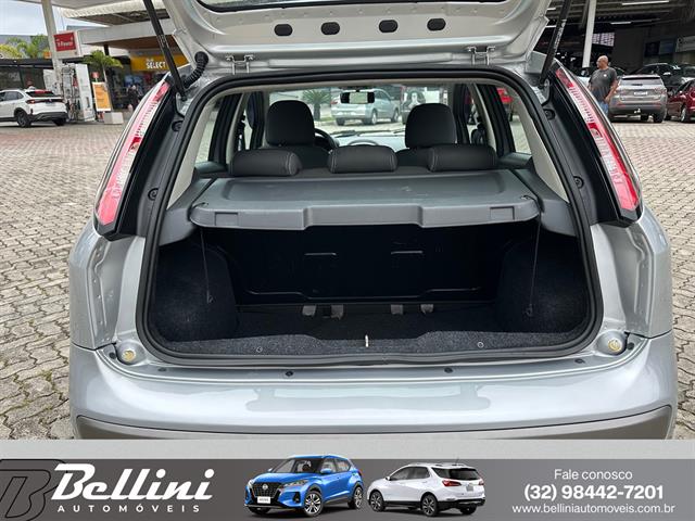 FIAT PUNTO ESSENCE DUALOGIC 1.6 FLEX 16V 5P 2014