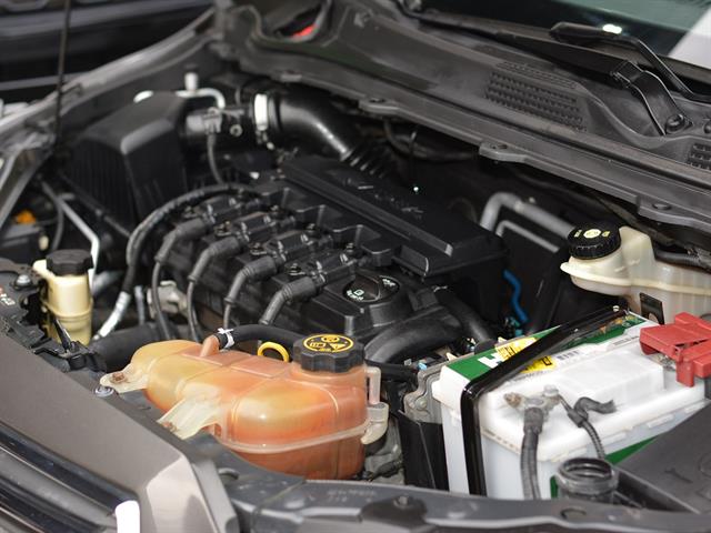 CHEVROLET ONIX HATCH LTZ 1.4 8V FLEXPOWER 5P MEC. 2015