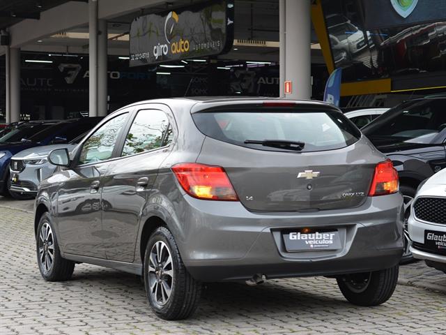 CHEVROLET ONIX HATCH LTZ 1.4 8V FLEXPOWER 5P MEC. 2015