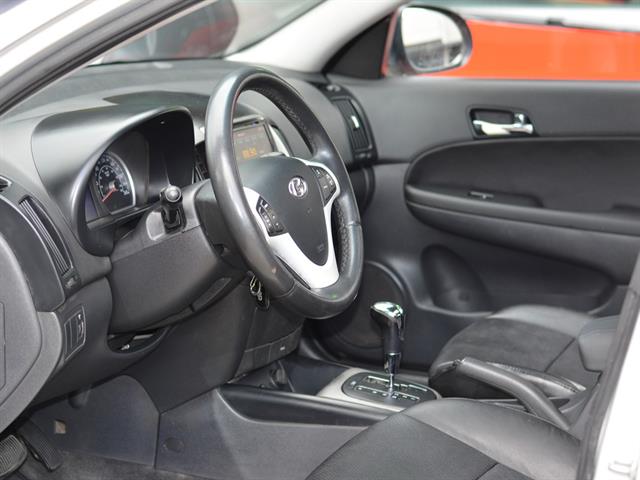 HYUNDAI I30CW 2.0 16V 145CV AUT. 5P 2011