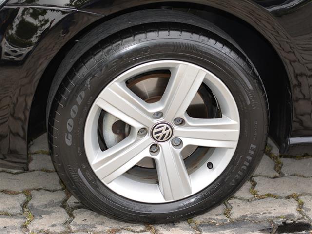 VOLKSWAGEN Golf COMFORTLINE 1.0 TSI TOTAL FLEX MEC. 2017