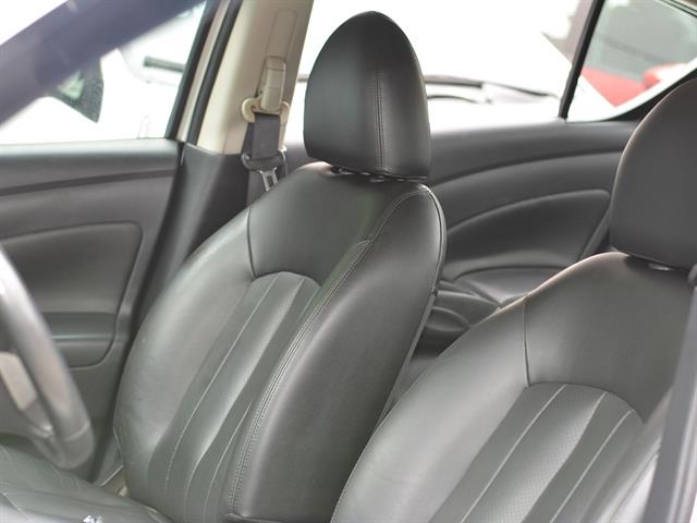 NISSAN VERSA UNIQUE 1.6 16V FLEXSTART 4P AUT. 2017