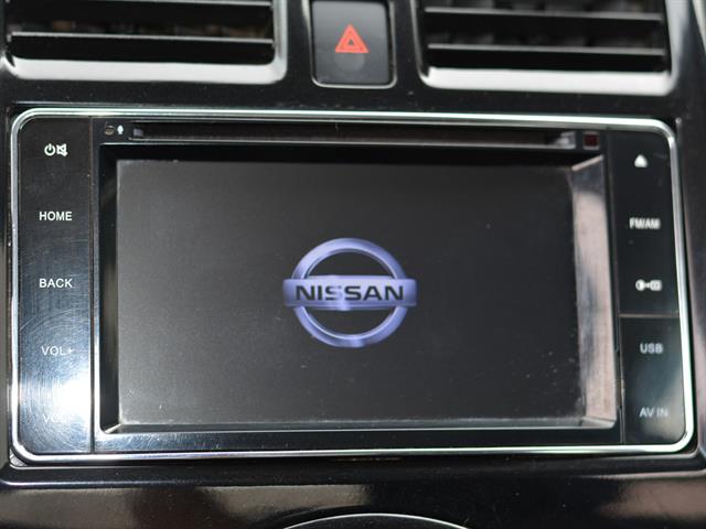 NISSAN VERSA UNIQUE 1.6 16V FLEXSTART 4P AUT. 2017