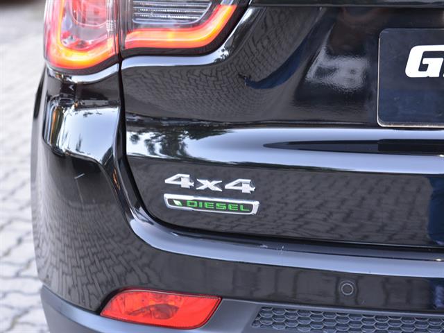 JEEP COMPASS LONGITUDE 2.0 4X4 DIES. 16V AUT. 2017