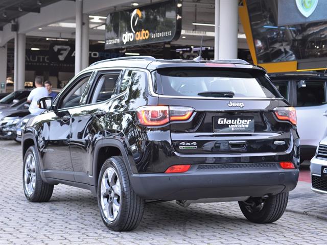 JEEP COMPASS LONGITUDE 2.0 4X4 DIES. 16V AUT. 2017