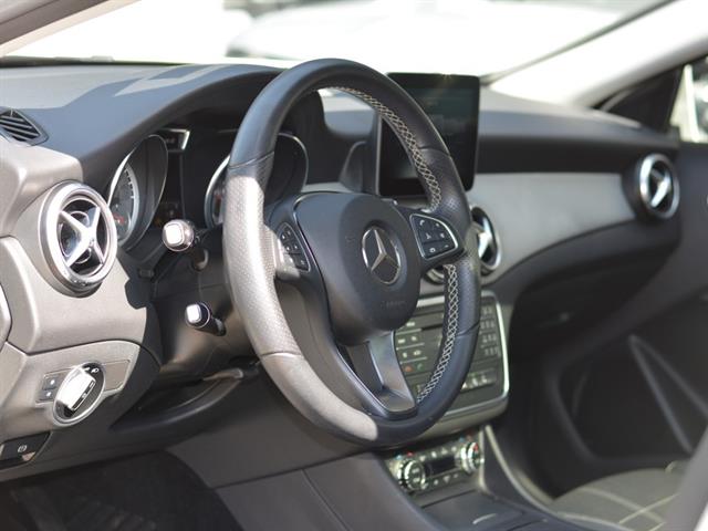 MERCEDES-BENZ GLA 200 ENDURO 1.6 TB 16V FLEX AUT. 2017