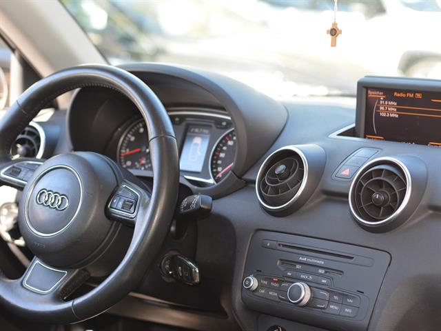 AUDI A1 SPORT 1.4 TFSI 185CV 3P S-TRONIC 2013