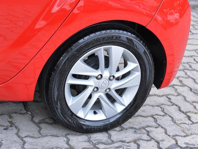 HYUNDAI HB20 PREMIUM 1.6 FLEX 16V MEC. 2013