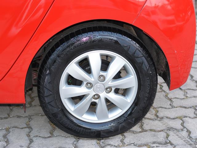 HYUNDAI HB20 C.STYLE/C.PLUS 1.6 FLEX 16V AUT. 2015