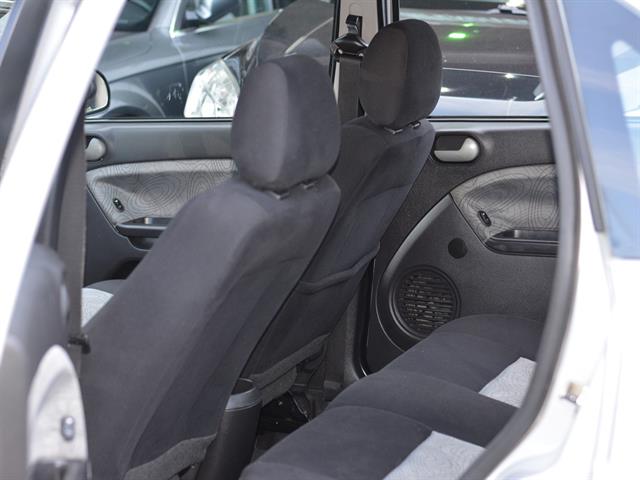 FORD FIESTA SEDAN 1.0 8V FLEX 4P 2008