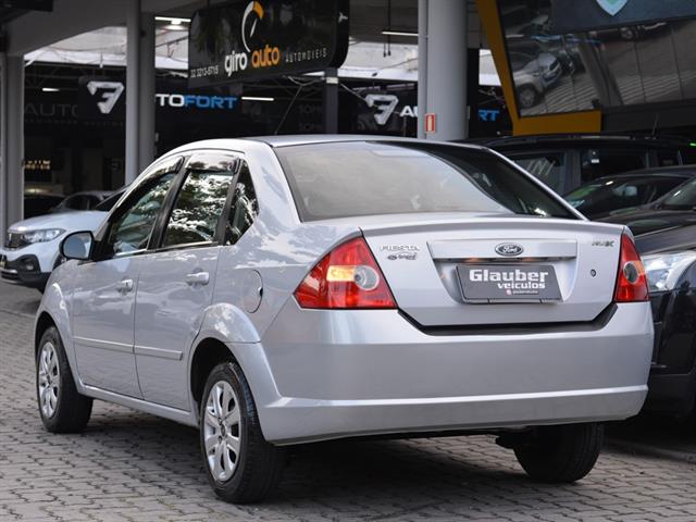 FORD FIESTA SEDAN 1.0 8V FLEX 4P 2008