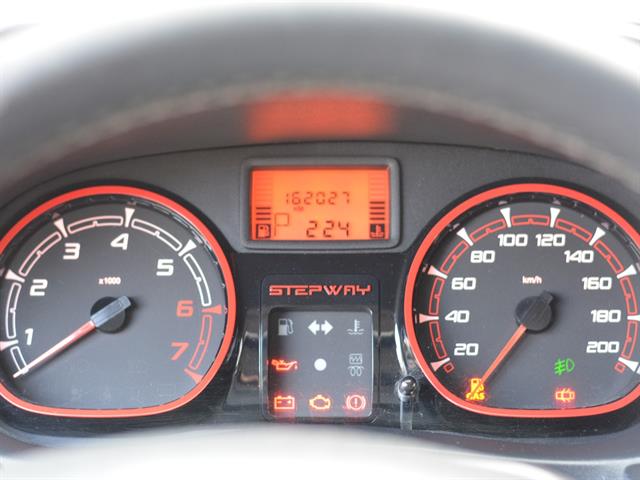 RENAULT SANDERO STEPWAY HI-FLEX 1.6 16V 5P AUT. 2014