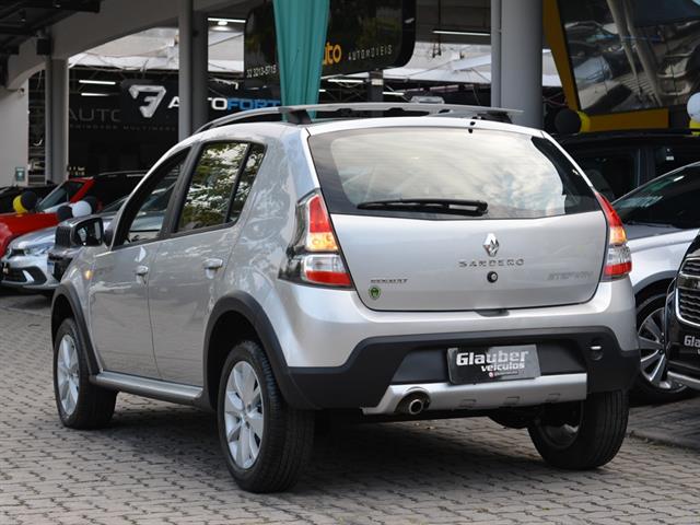 RENAULT SANDERO STEPWAY HI-FLEX 1.6 16V 5P AUT. 2014