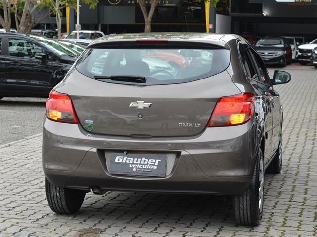 CHEVROLET ONIX HATCH LT 1.4 8V FLEXPOWER 5P AUT. 2014