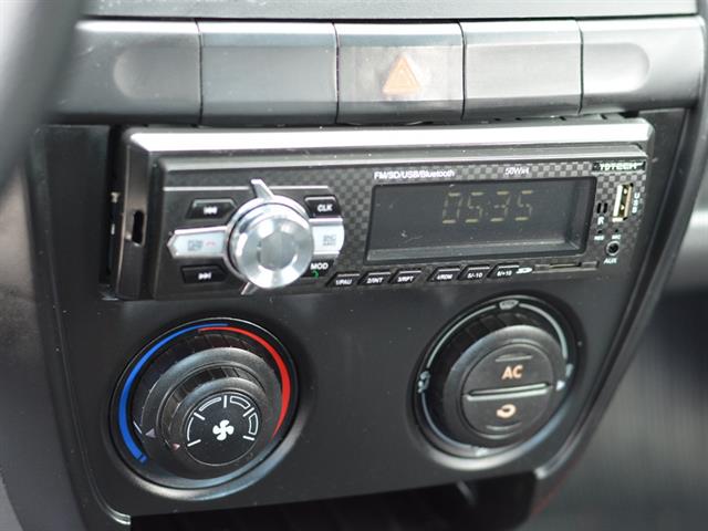 VOLKSWAGEN FOX 1.0 MI TOTAL FLEX 8V 5P 2010