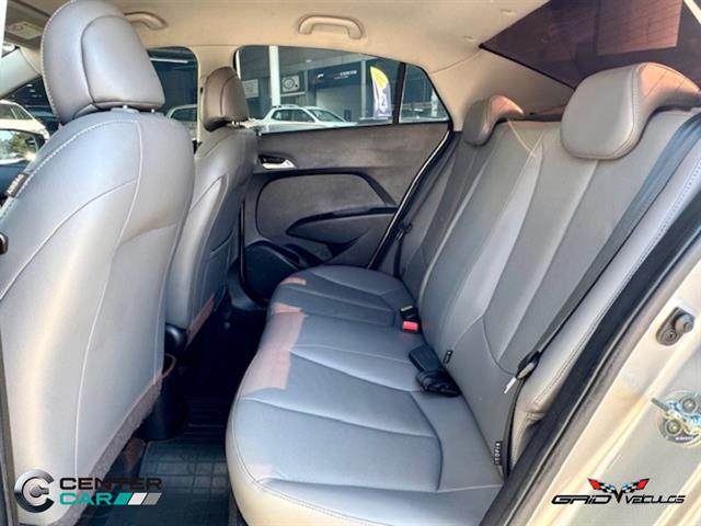 HYUNDAI HB20S C.STYLE/C.PLUS1.6 FLEX 16V AUT. 4P 2015