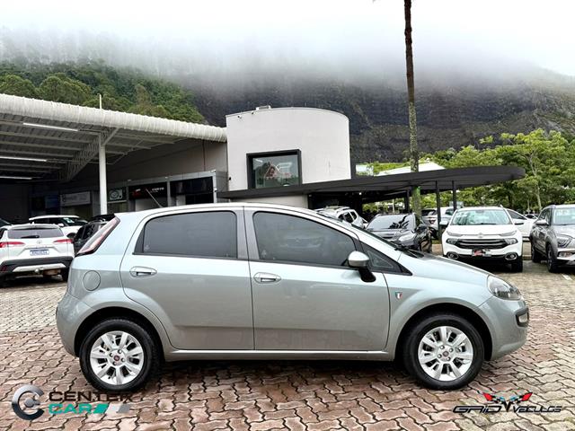 FIAT PUNTO ATTRACTIVE ITALIA 1.4 F.FLEX 8V 5P 2016