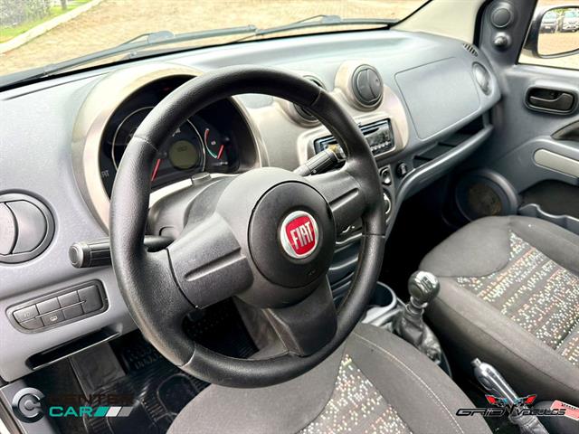 FIAT UNO VIVACE CELEB. 1.0 EVO F.FLEX 8V 5P 2013