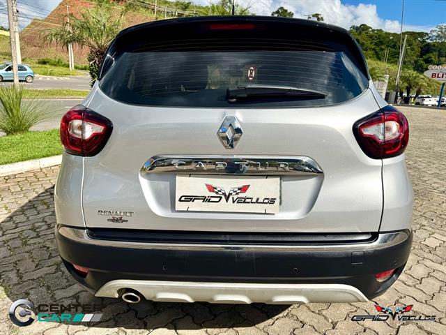 RENAULT CAPTUR INTENSE 1.6 16V FLEX 5P AUT. 2018