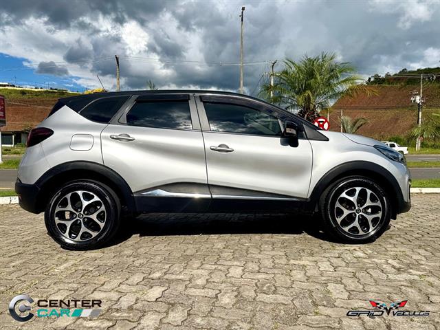 RENAULT CAPTUR INTENSE 1.6 16V FLEX 5P AUT. 2018