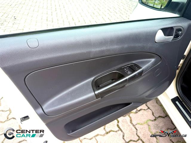 VOLKSWAGEN VOYAGE 1.0/1.0 CITY MI TOTAL FLEX 8V 4P 2014